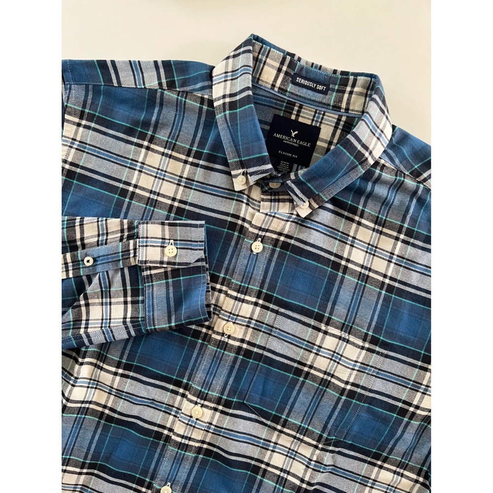 American Eagle Outfitters Classic Fit Men's Size M Plaid Long Sleeve Button Down